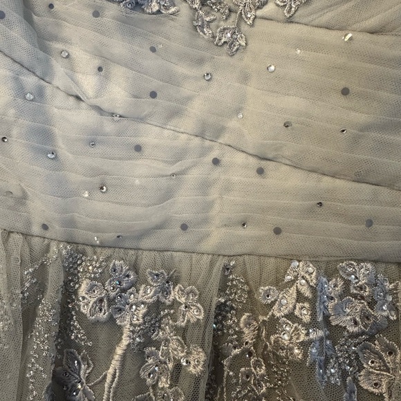 (370) ❤️ Brand new with Tags Park108 M324 gown in silver $1000 - Picture 7 of 12